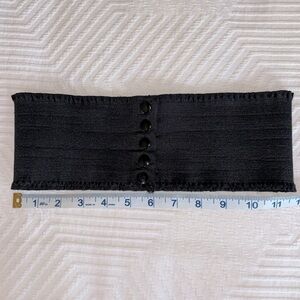 Wide Black Expanding Belt